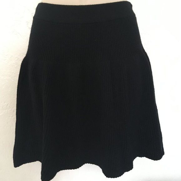 Candie's Black Flare Sweater Skirt M NEW - Picture 2 of 4